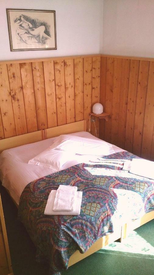 B&B Lo Scoiattolo Nebbiu Exterior photo